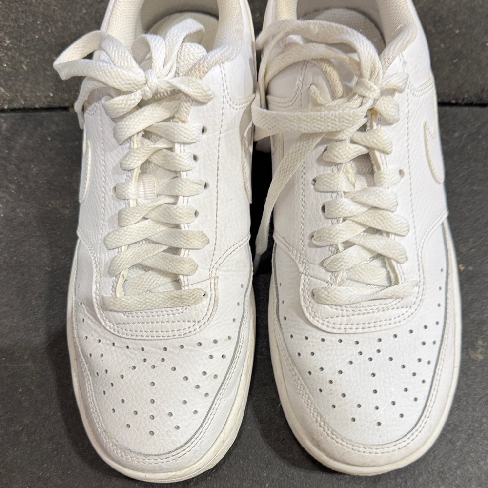 Nike White Women's Sneakers